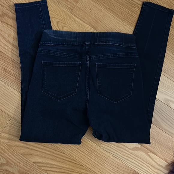 🐾 4 for $20 Old Navy super skinny pull on jeans faux pockets in the front - Picture 3 of 4